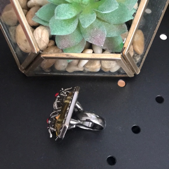 Betsey Johnson spider ring - Picture 2 of 3